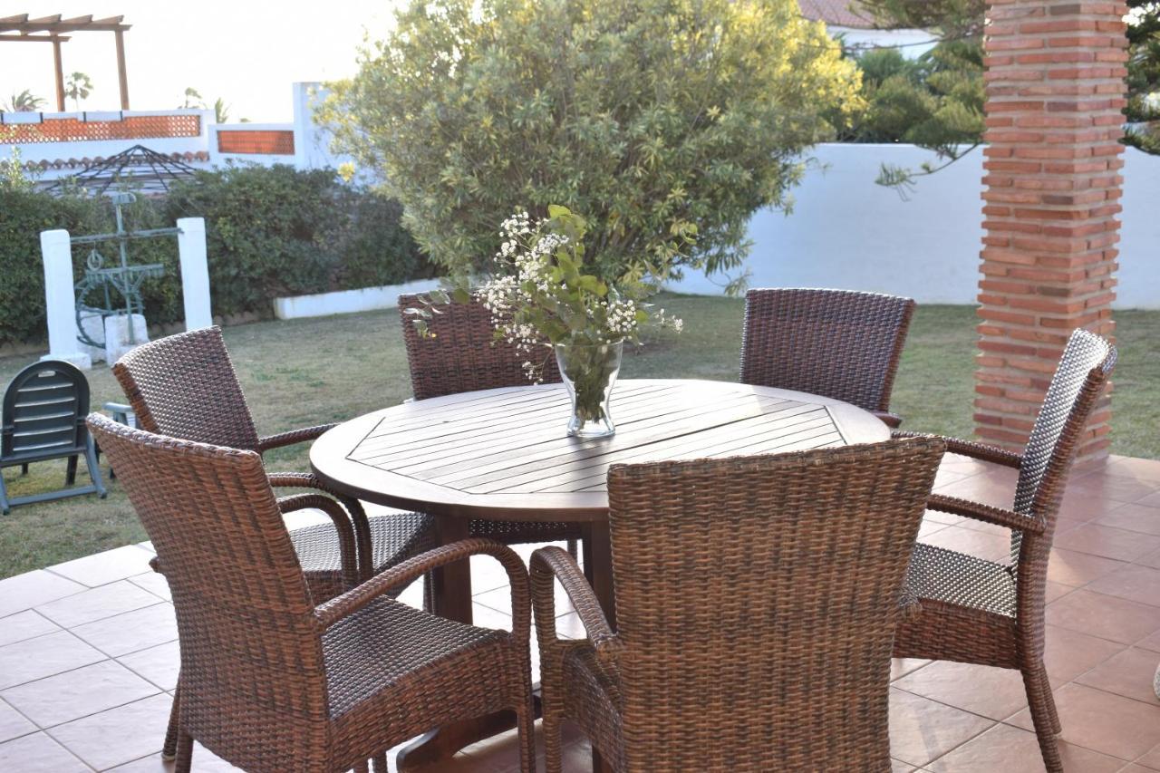 קוניל דה לה פרונטרה Villa Maria Elena, En Fuente Del Gallo מראה חיצוני תמונה